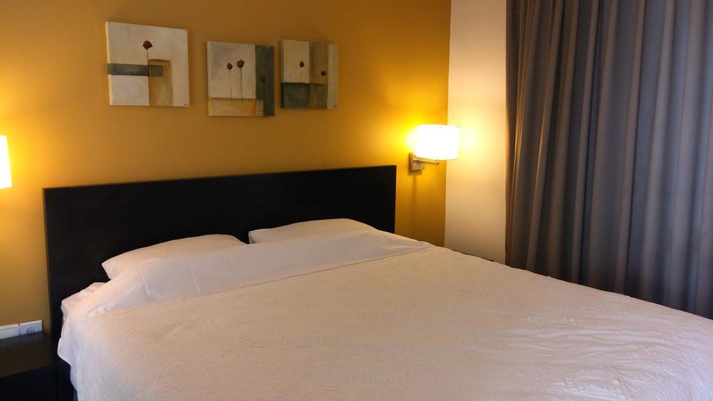 Imperial Hotel Tel Aviv Bagian luar foto