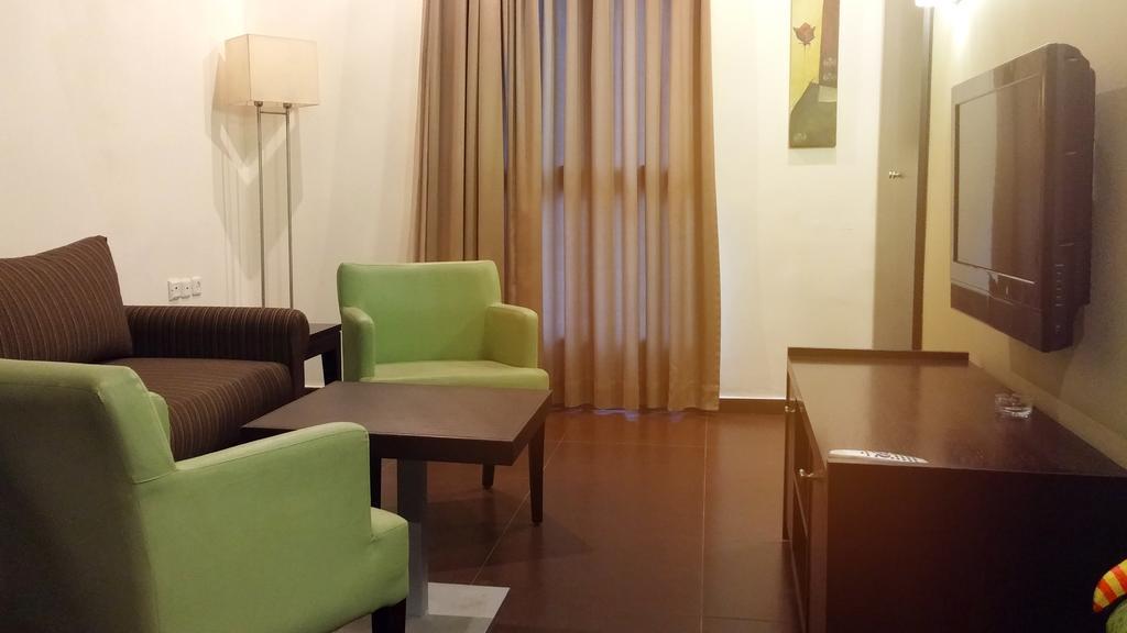 Imperial Hotel Tel Aviv Bagian luar foto